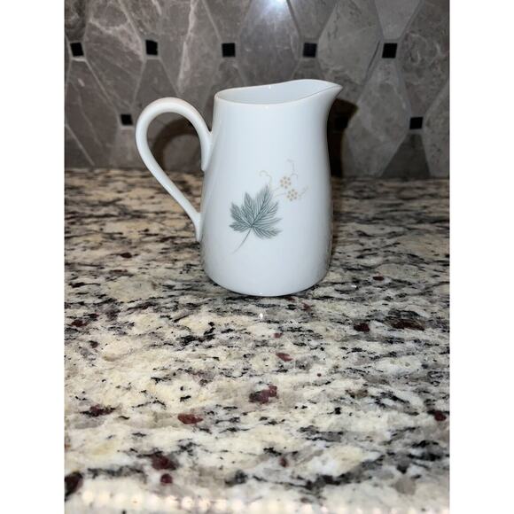 Noritake Wild Ivy Creamer 102 Made in Japan Cookin Serve - Picture 1 of 8